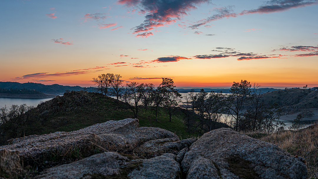 Millerton Lake Sunset ‣ In The Viewfinder