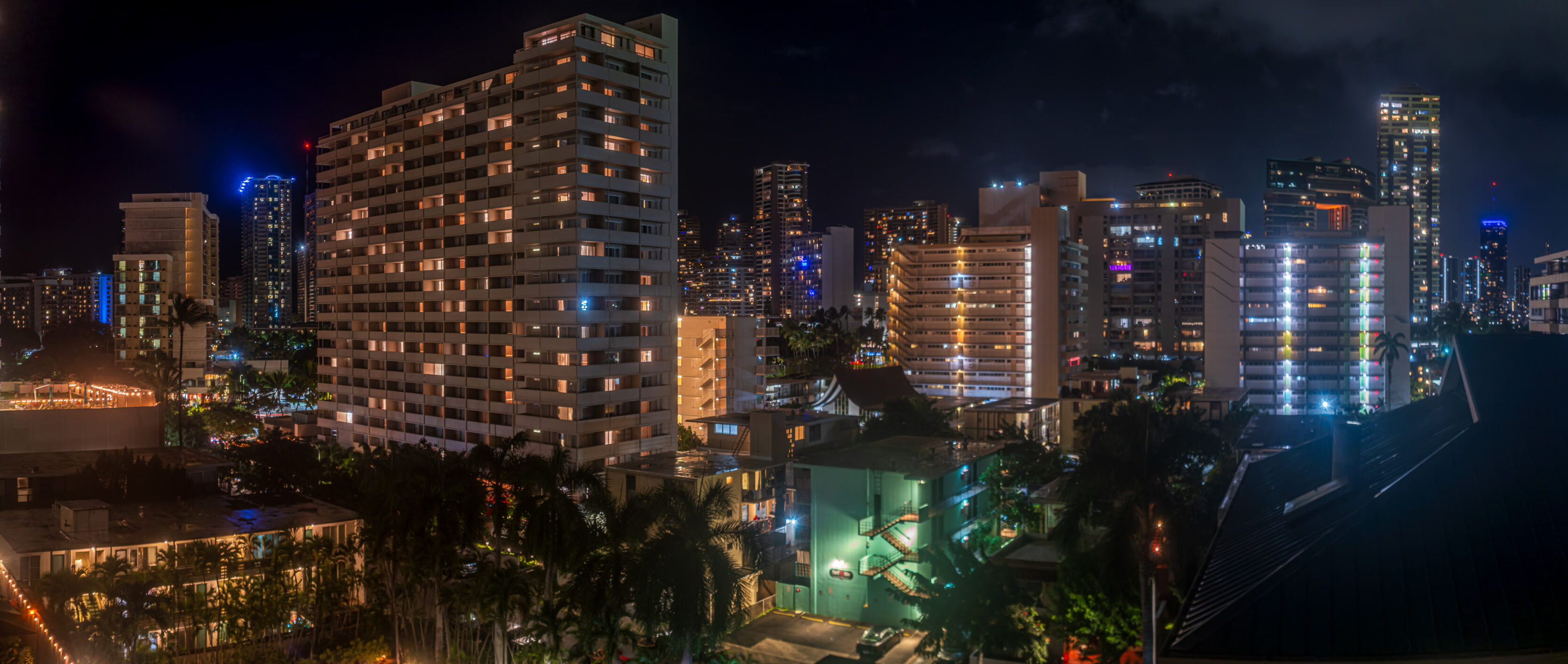 Wyndham Royal Garden Room 808