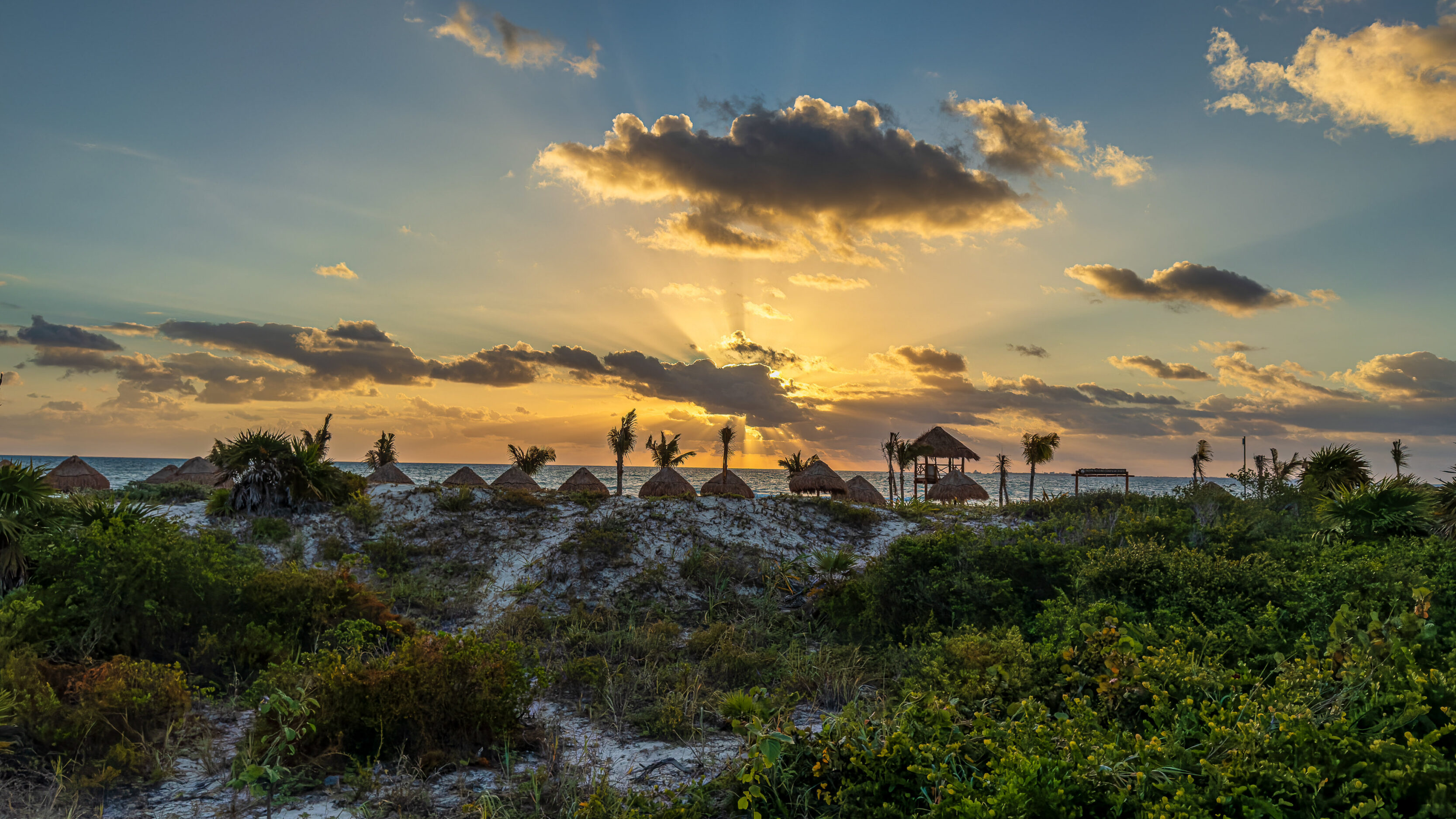 Sunrise In Costa Mujeres 260211