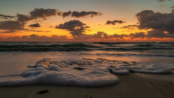 Sunrise in Costa Mujeres