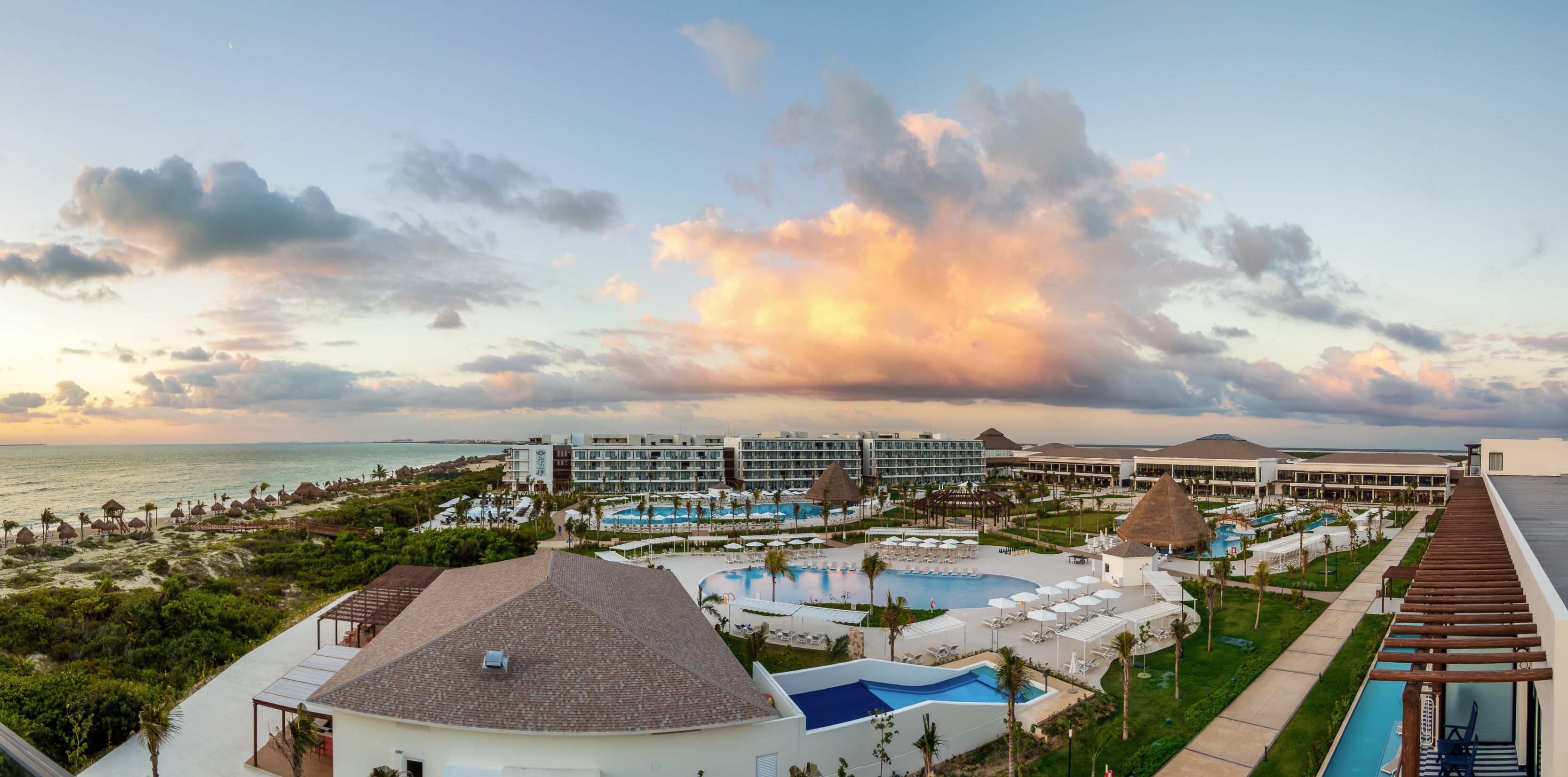 Sunrise in Costa Mujeres