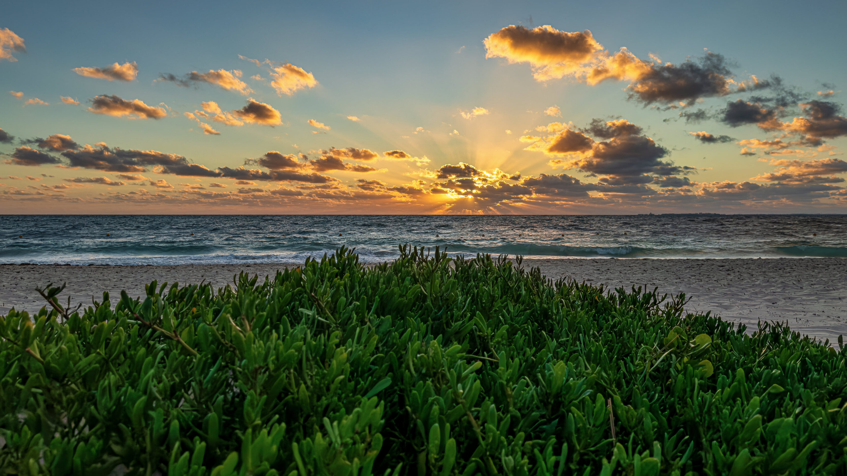 Sunrise in Costa Mujeres 260215