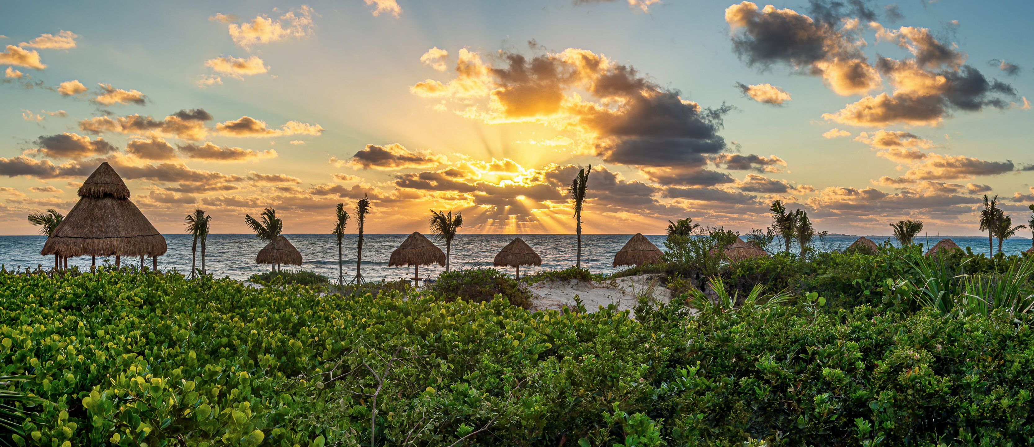 Sunrise in Costa Mujeres 260215