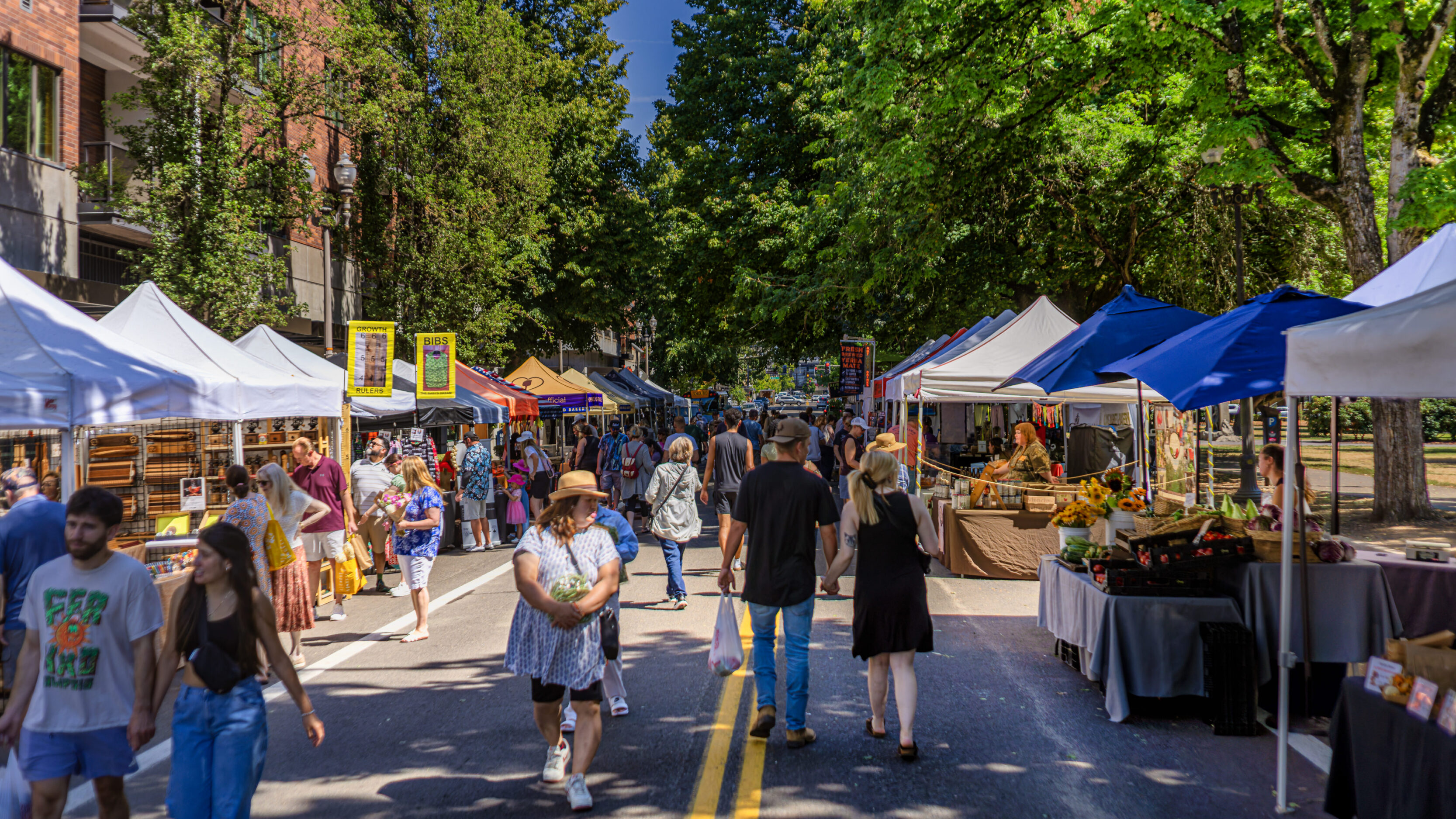 2026_08_16_Street_35_SG_Image_0011-Edit_3840 ‣ In The Viewfinder The Positive Energy Of The Vancouver Farmers Market