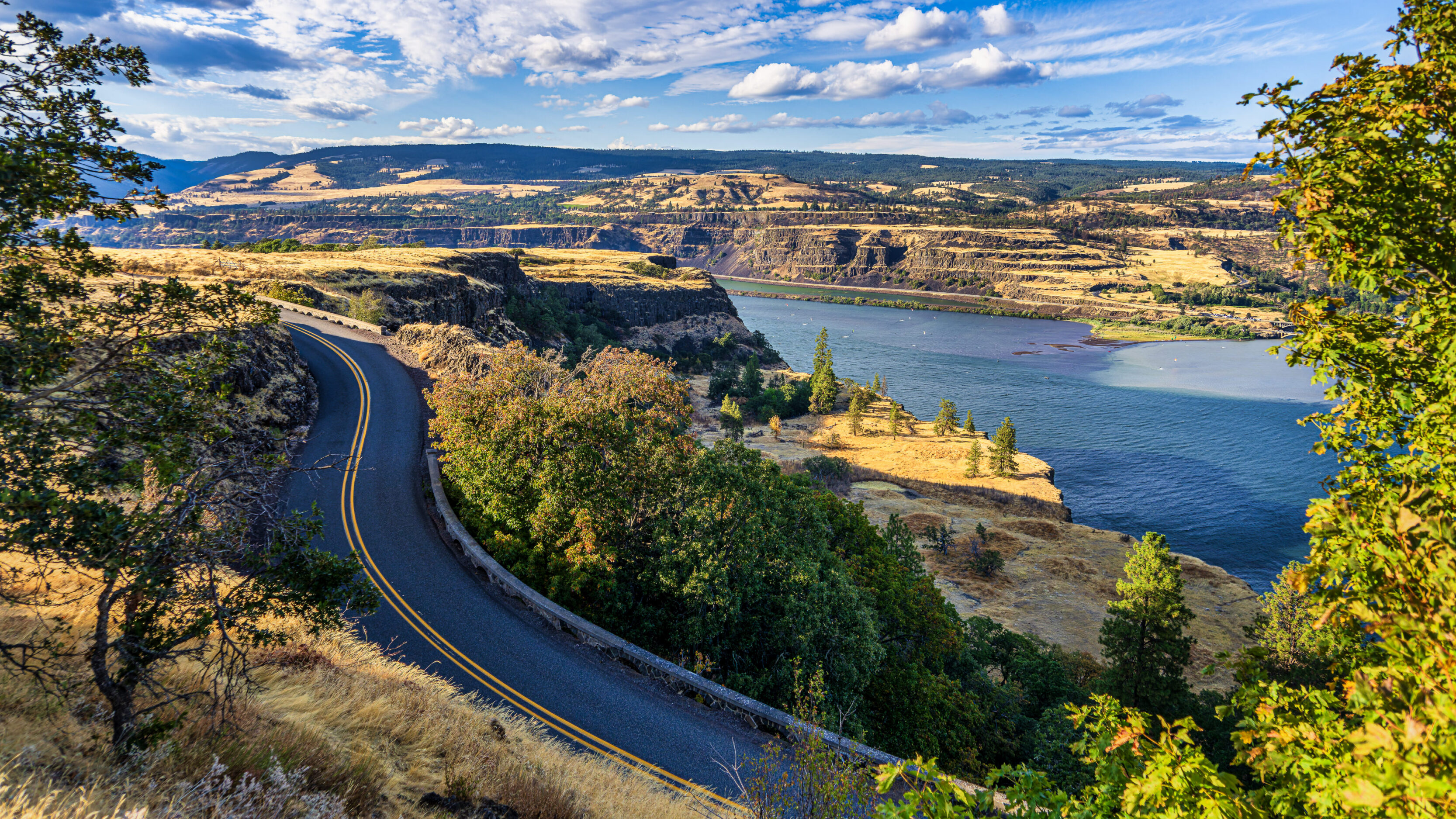 2026_08_29_Orchard_Winery_Scenic_0300-Edit_3840 ‣ In The Viewfinder Rowena Crest Viewpoint